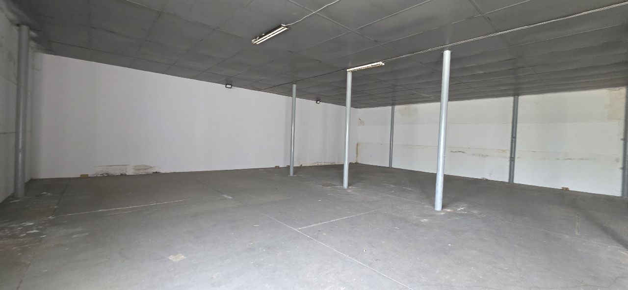 Hală de închiriat Popesti Leordeni – Șoseaua de Centură 550mp - foto 9 Hală de închiriat Popesti Leordeni – Șoseaua de Centură 550mp - foto 9
