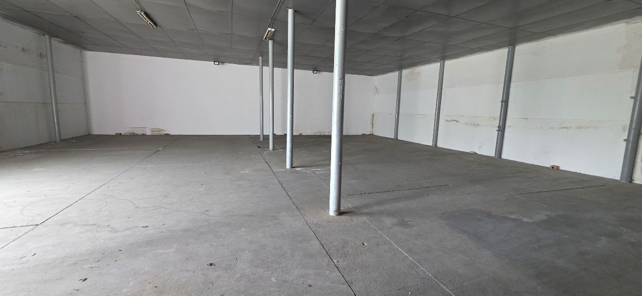 Hală de închiriat Popesti Leordeni – Șoseaua de Centură 550mp - foto 10 Hală de închiriat Popesti Leordeni – Șoseaua de Centură 550mp - foto 10