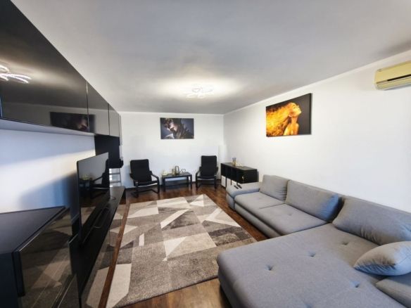De inchiriat apartament spatios, 3 camere, pe Faleza, 900 euro - foto 2