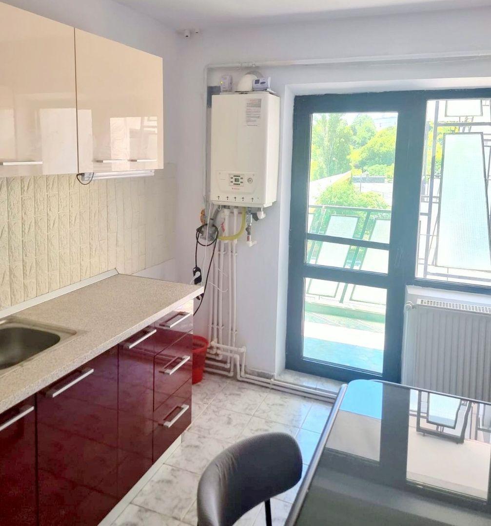 anBn-12853 Apartament 3 camere de închiriat – Zona Gară – 85 mp – Etaj 3