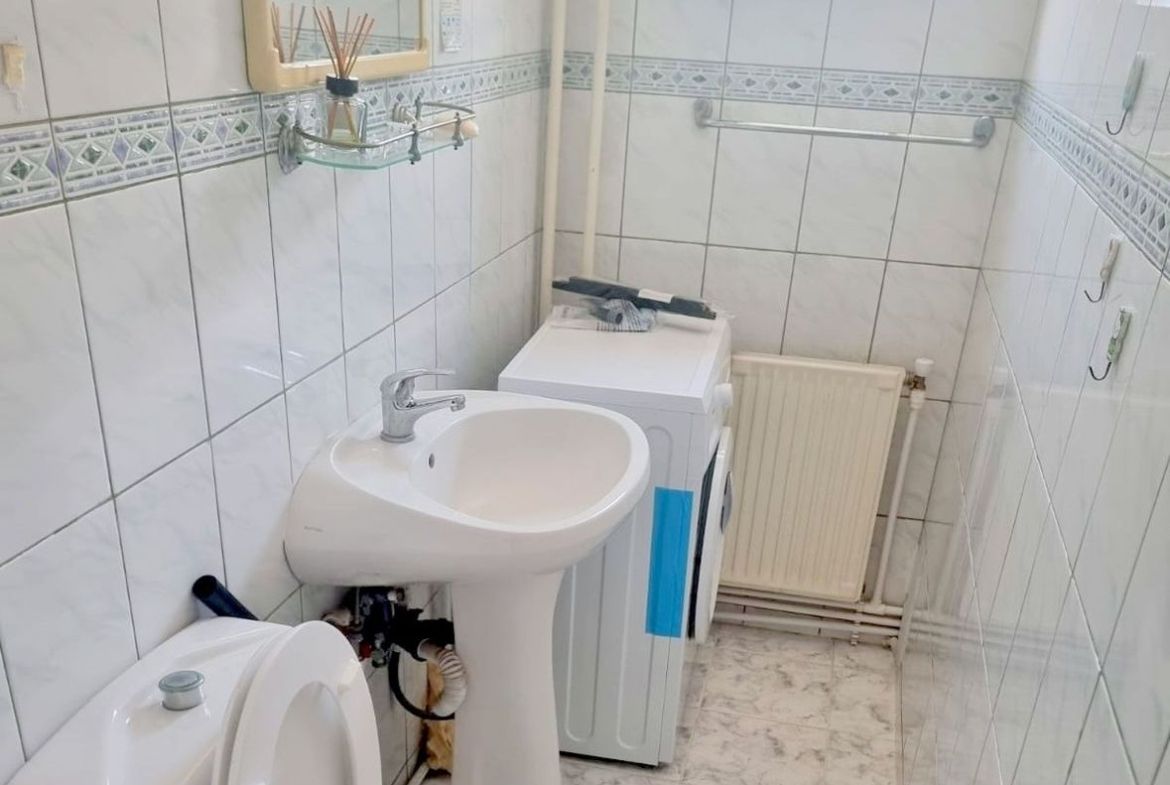 Apartament 3 camere de închiriat – Zona Gară – 85 mp – Etaj 3