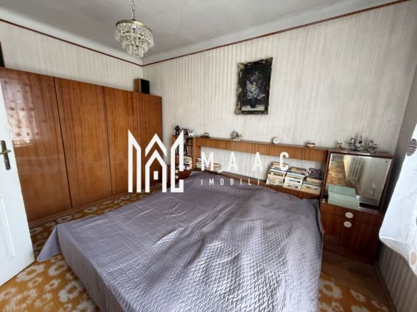 Casă de vânzare Sibiu | 4 camere | Central, 200 mp, teren 777 mp - Imagine principala