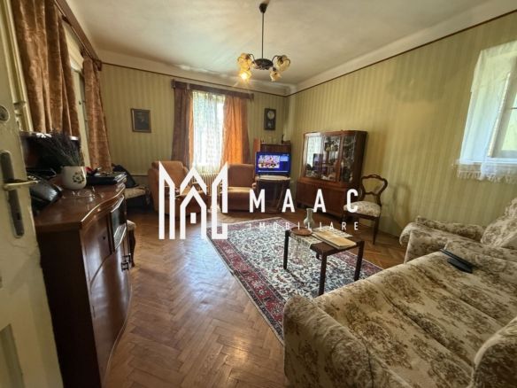 Casă de vânzare Sibiu | 4 camere | Central, 200 mp, teren 777 mp - foto 2