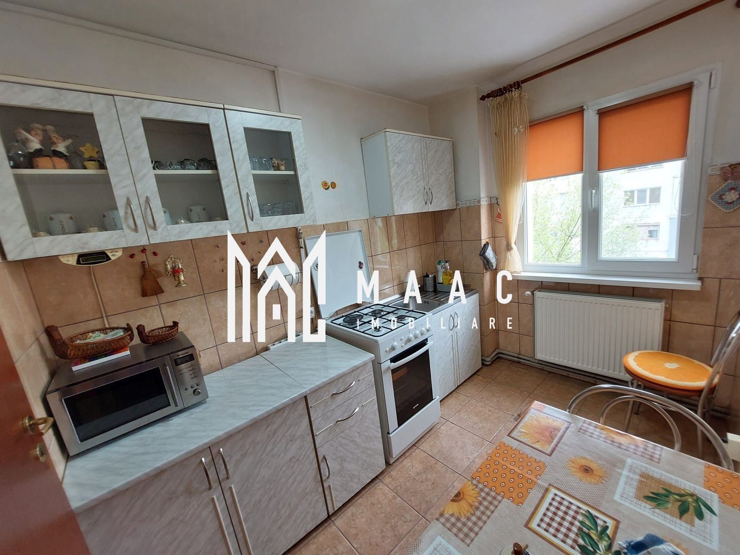 Apartament 3 camere semidecomandat | Orșova Central | 64 mp I Etaj 3
