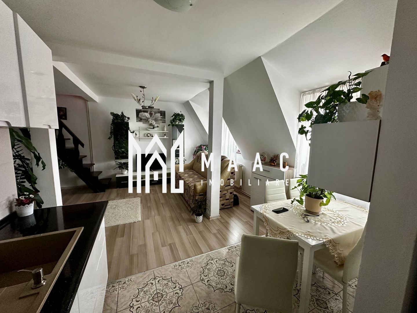 Apartament 3 camere de vânzare | Vasile Aaron, Sibiu | 61 mp, INTABULATĂ Apartament 3 camere de vânzare | Vasile Aaron, Sibiu | 61 mp, INTABULATĂ