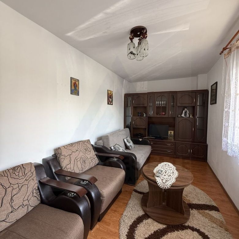 Apartament 3 camere 2 băi debara și parcare subterană în zona Terezian