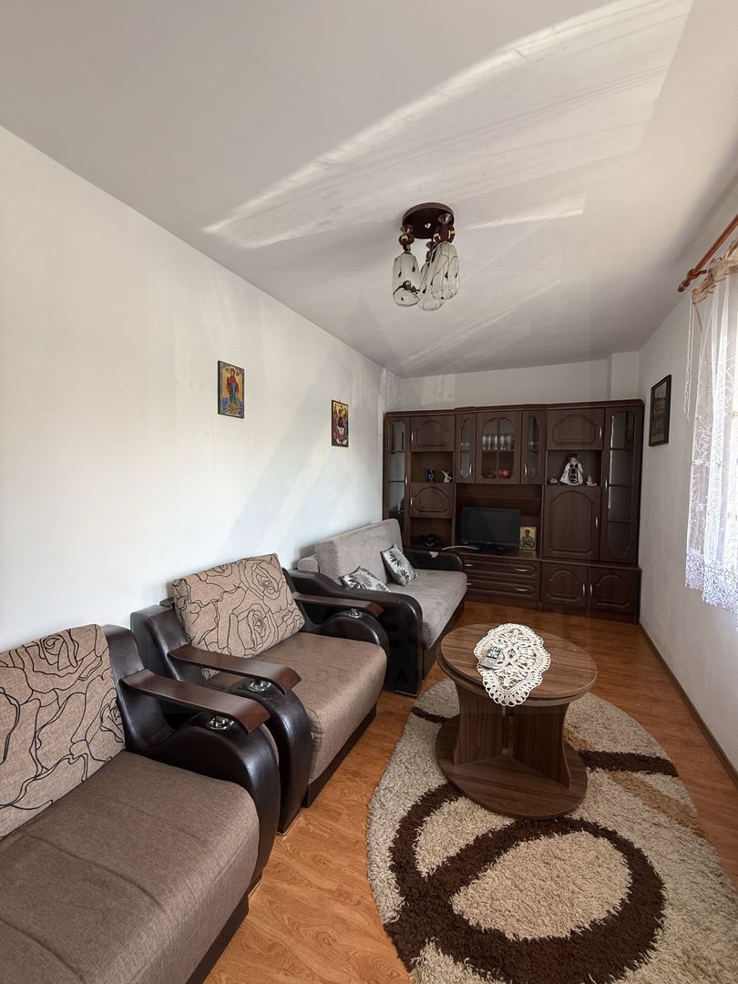 Apartament 3 camere 2 băi debara și parcare subterană în zona Terezian - Imagine principala