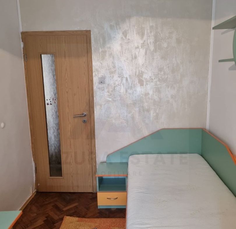Apartament 3 camere  mobilat si utilat zona Cireșica