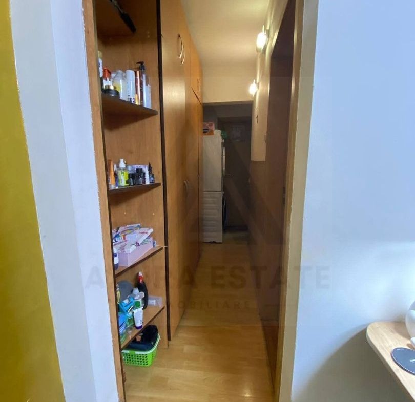 Apartament 3 camere  mobilat si utilat zona Cireșica