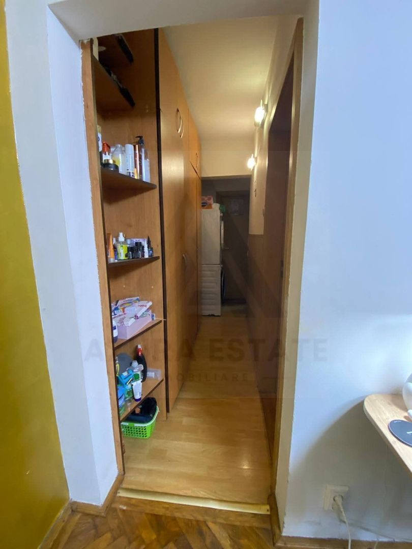 Apartament 3 camere  mobilat si utilat zona Cireșica