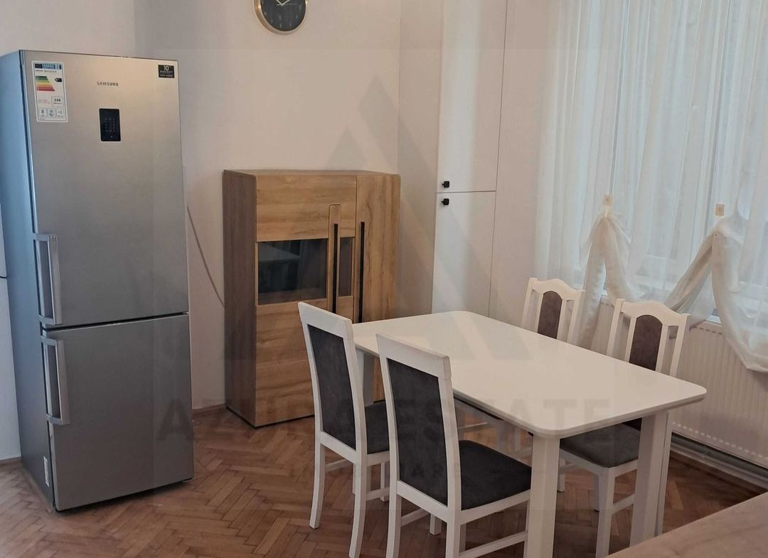 Apartament 2 camere decomandat 71 mp utili  etaj 1 in zona Centrala - foto 2