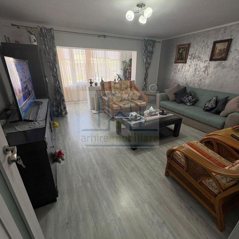 Apartament 3 camere decomandat,  – Pantelimon, Ilfov | Parcare + boxă