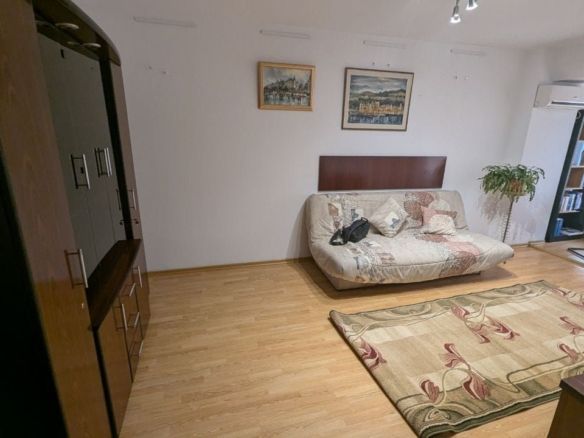 De inchiriat apartament cu 3 camere, Mazepa 1 la BR-uri, etaj 1, 550 euro - foto 3