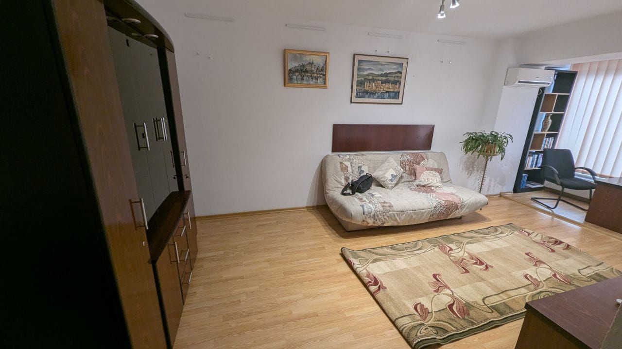 De inchiriat apartament cu 3 camere, Mazepa 1 la BR-uri, etaj 1, 550 euro - foto 3