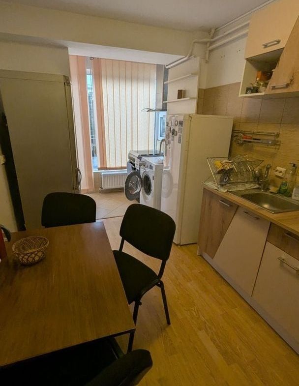 De inchiriat apartament cu 3 camere, Mazepa 1 la BR-uri, etaj 1, 550 euro - foto 8