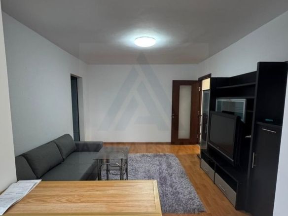 Apartament renovat 3 camere 2 dormitoare pivnita in zona Mihai Viteazu - foto 3