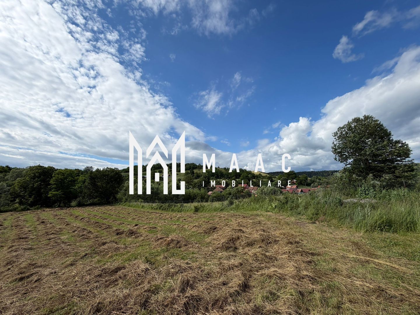 Teren intravilan 1750 mp | Hamba, Sibiu | utilități pe teren Teren intravilan 1750 mp | Hamba, Sibiu | utilități pe teren