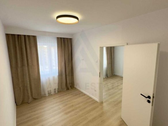 Apartament cu 2 camere renovat 37 mp etaj 3/5 in zona Hipodrom 1 - foto 2