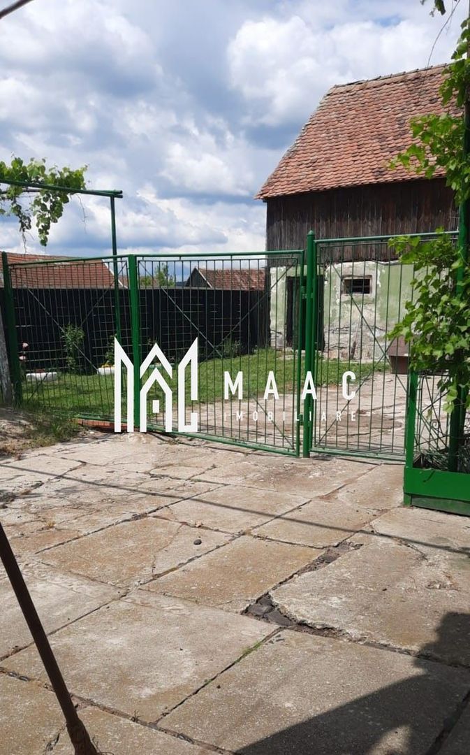 Casă cu teren generos | 18 km de Sibiu | 2400 mp teren | Anexe& Construcție noua - foto 2