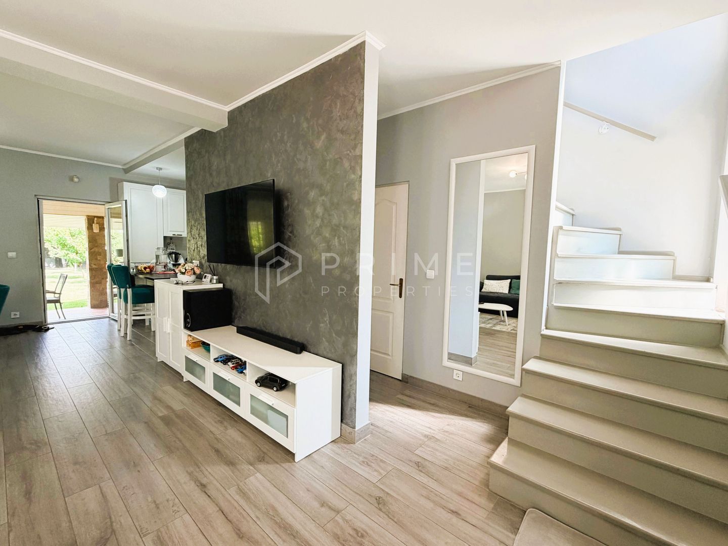 Duplex modern | Complet Mobilat și Utilat I Curte amenajată I Unirii Duplex modern | Complet Mobilat și Utilat I Curte amenajată I Unirii