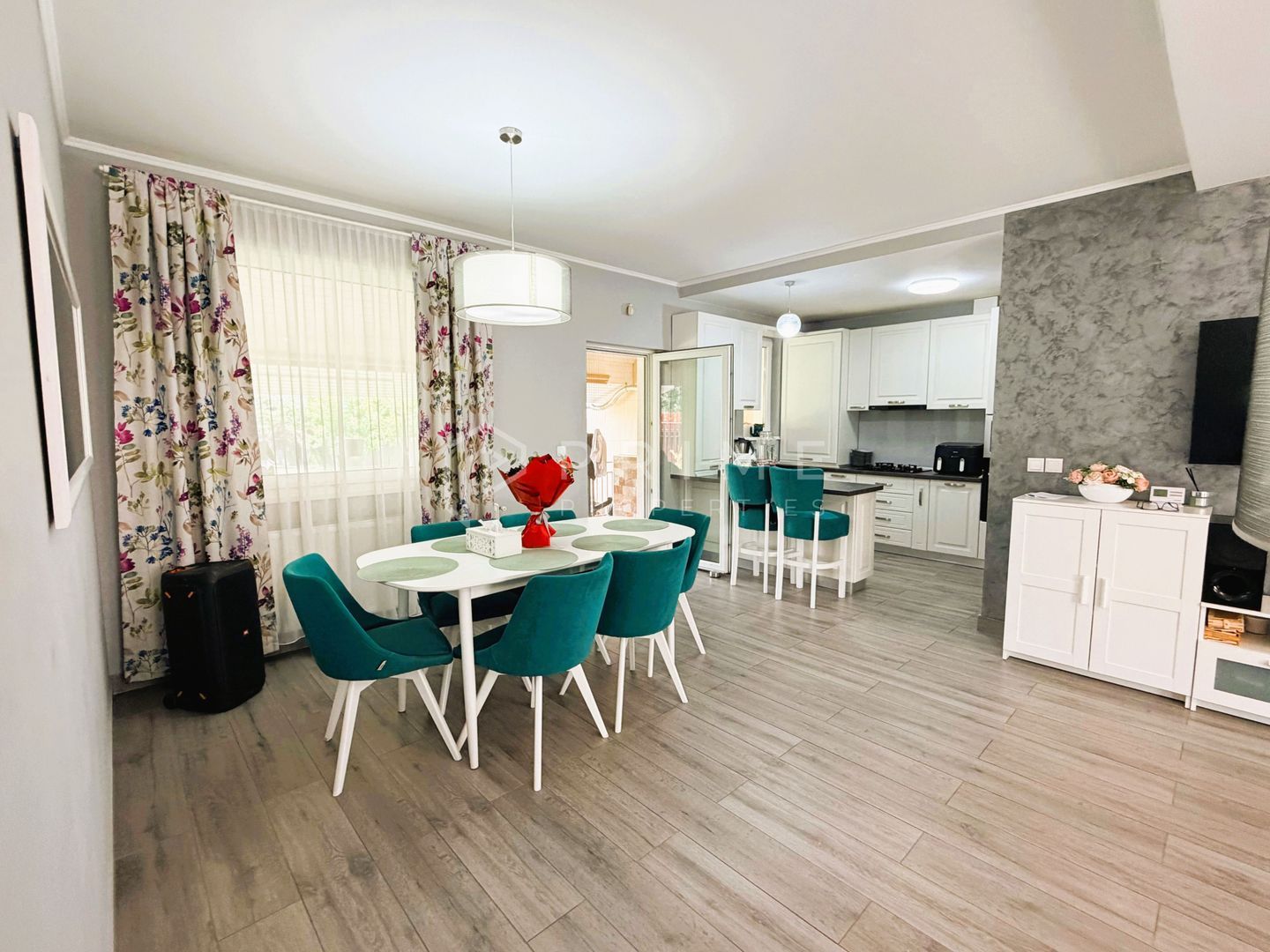 Duplex modern | Complet Mobilat și Utilat I Curte amenajată I Unirii Duplex modern | Complet Mobilat și Utilat I Curte amenajată I Unirii