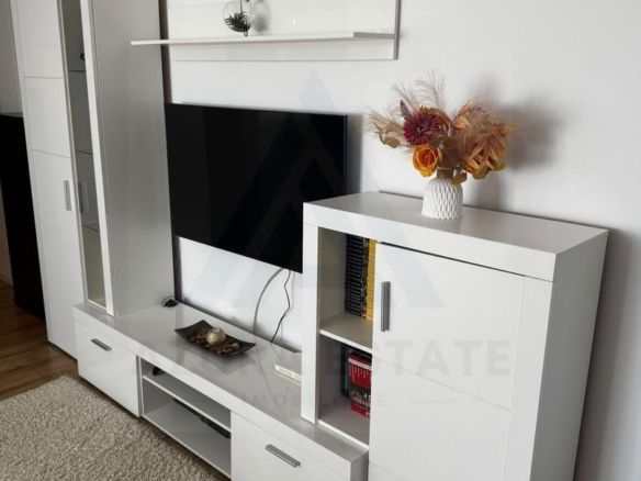 Apartament modern 3 camere 66 mp utili balcon 4,65 mp Zona Turnisor - foto 3