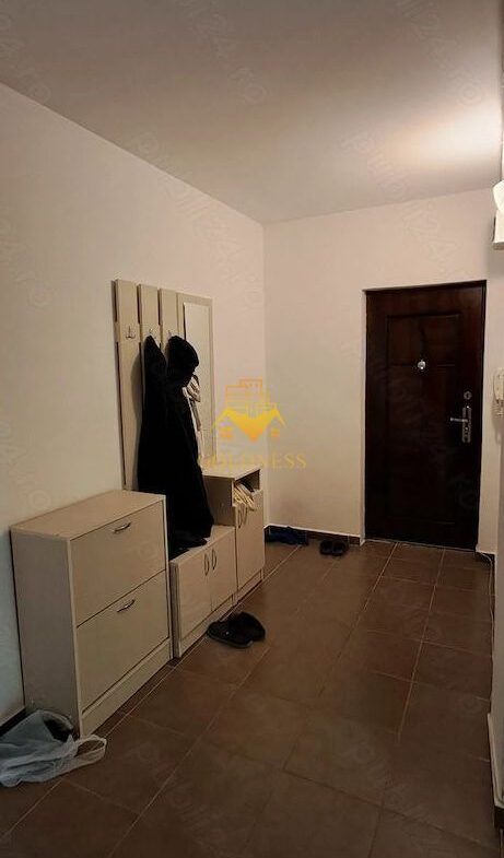 2 camere semidecomandate, balcon, Iulius Mall, Fsega, Regina Maria