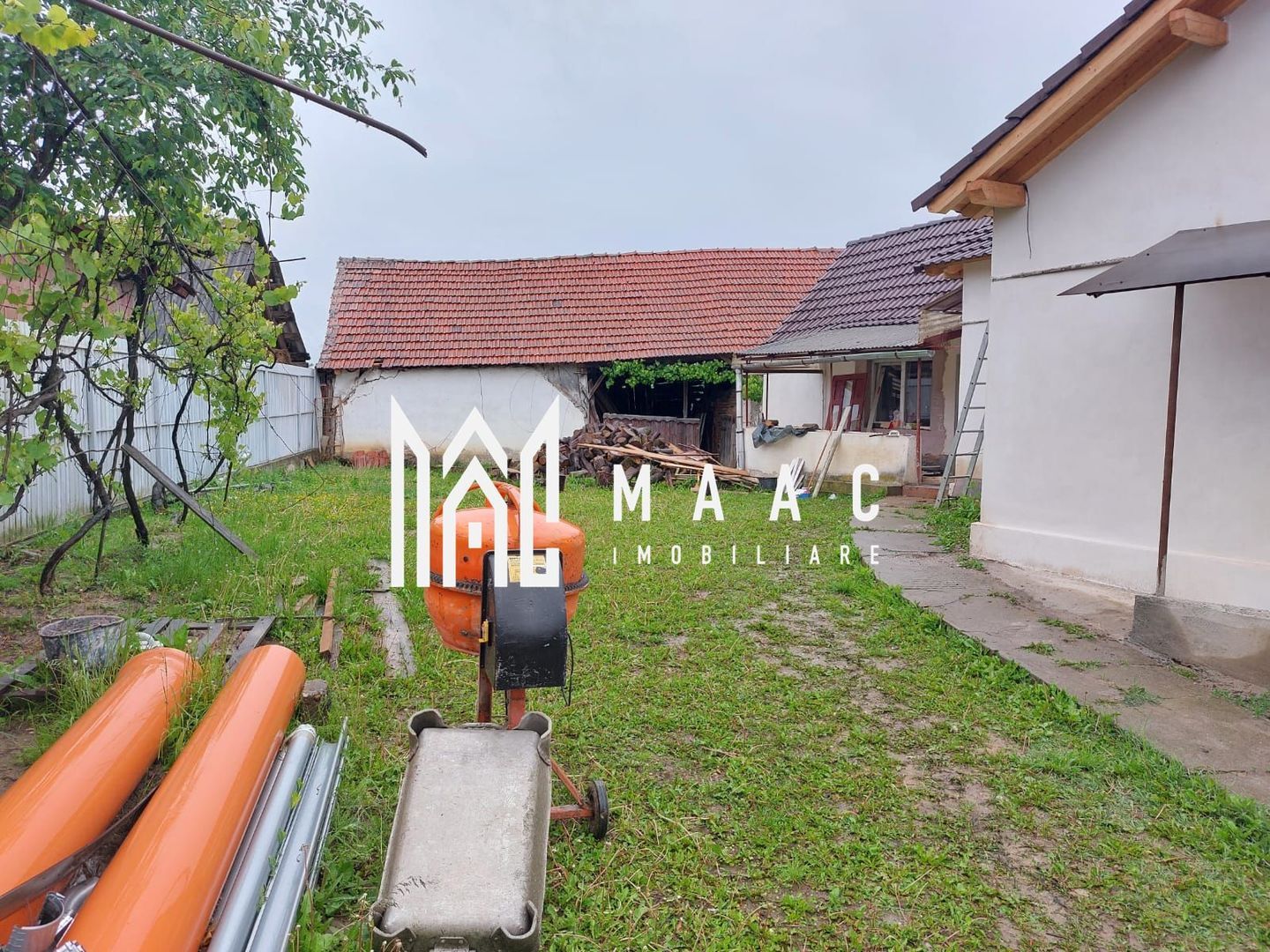 Casa individuală | Teren 570 mp | 3 camere | Rusi