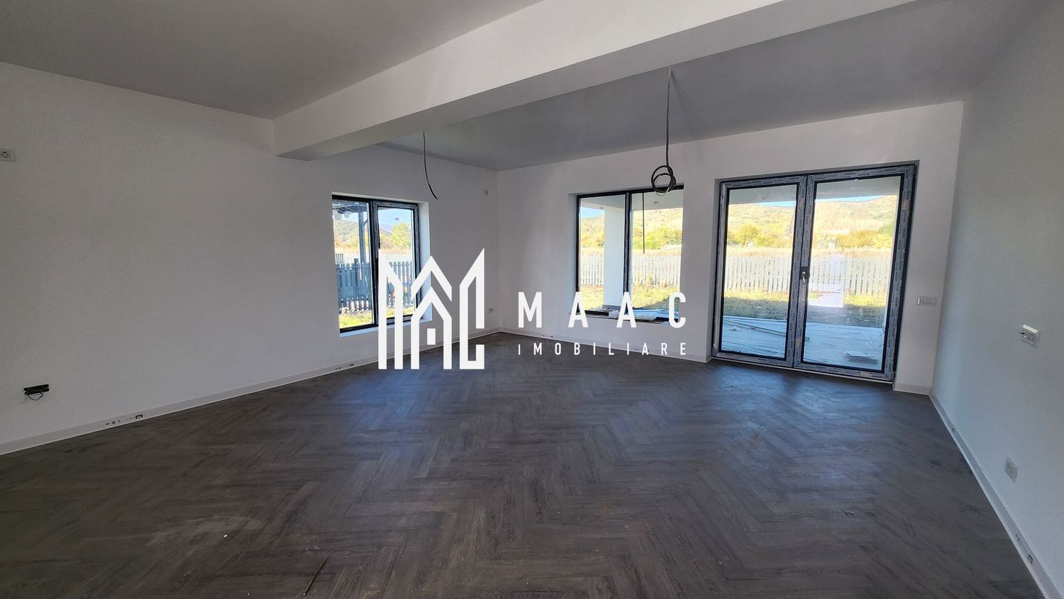 CASA NOUA NORD RESIDENCE-BUJORENI | 4 CAMERE, 2 BAI | 142 mpu, teren 500 mp