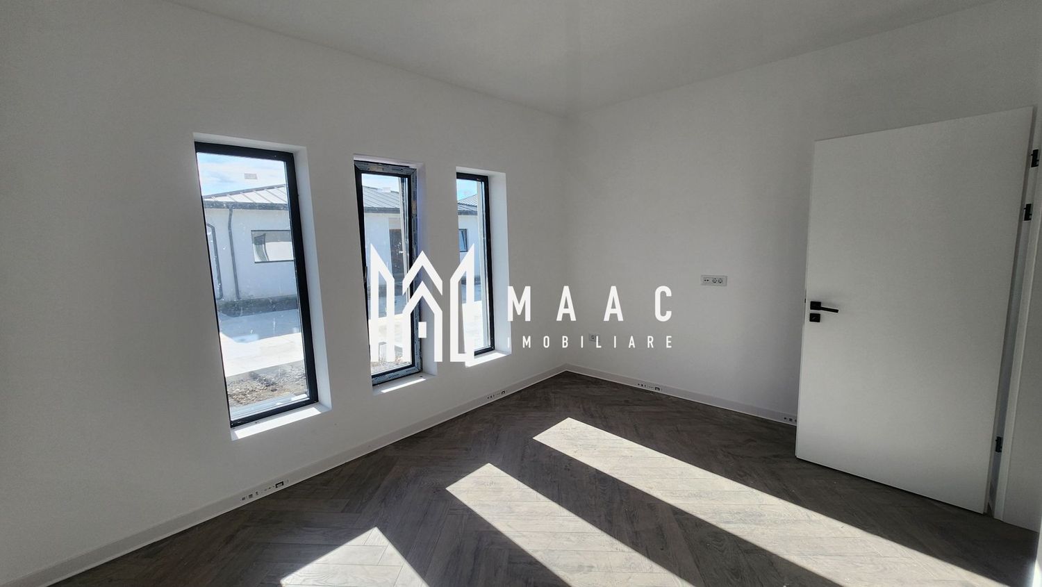 CASA NOUA NORD RESIDENCE-BUJORENI | 4 CAMERE, 2 BAI | 142 mpu, teren 500 mp