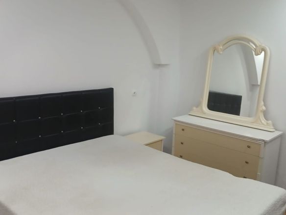 De inchiriat apartament cu 3 camere, I. C. Frimu, etaj 3, 450 euro