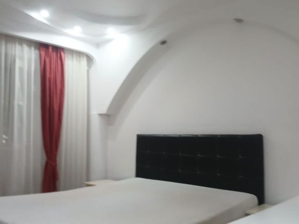 De inchiriat apartament cu 3 camere, I. C. Frimu, etaj 3, 450 euro - foto 2