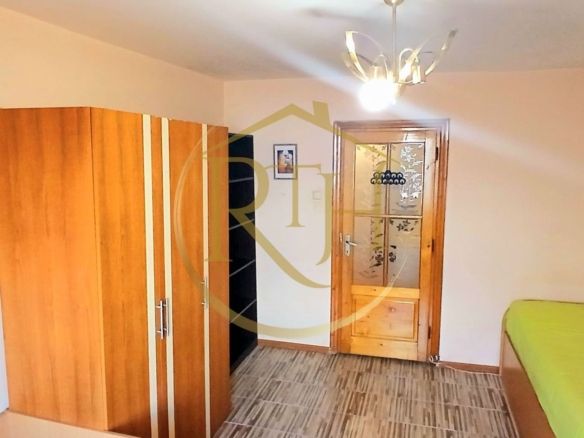 Oferim spre inchiriere garsoniera, situata in Complexul Studentesc