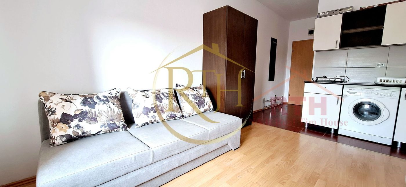 Oferim spre inchiriere garsoniera, loc de parcare, zona Soarelui - Imagine principala