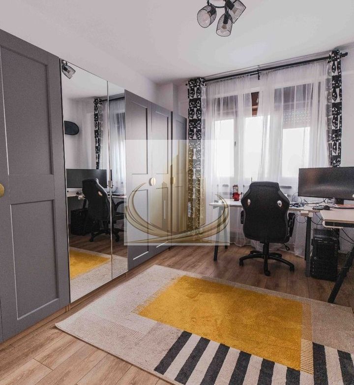 Apartament 4 camere Central 100mp 245000 euro