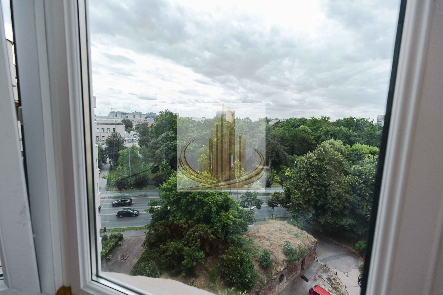 Apartament 4 camere Central 100mp 245000 euro