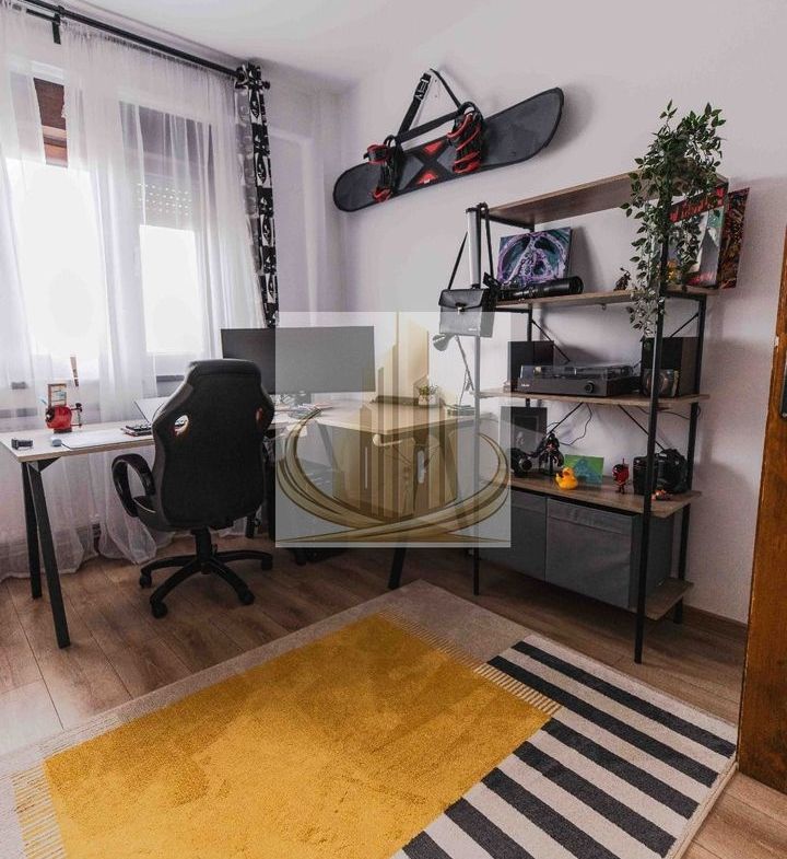 Apartament 4 camere Central 100mp 245000 euro