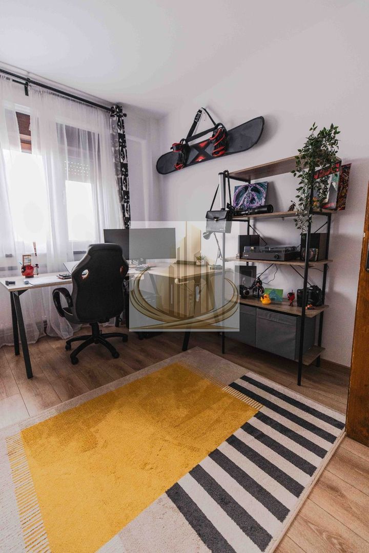 Apartament 4 camere Central 100mp 245000 euro