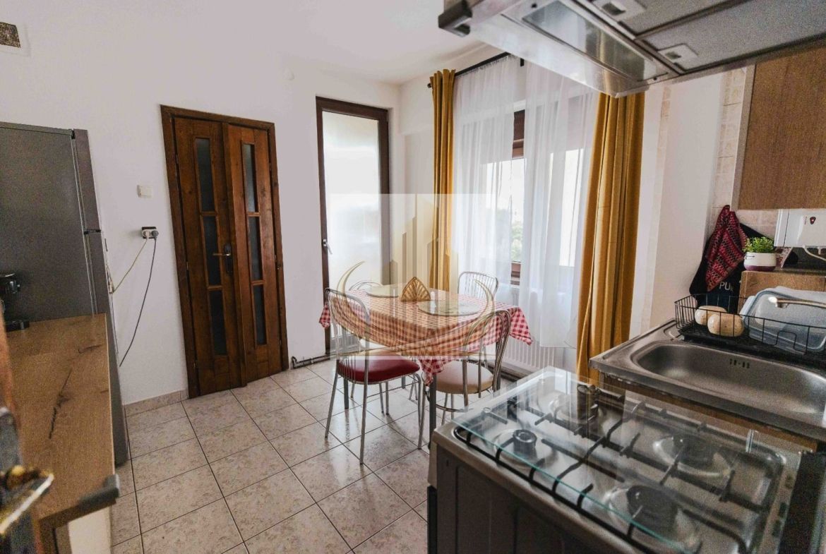 Apartament 4 camere Central 100mp 245000 euro