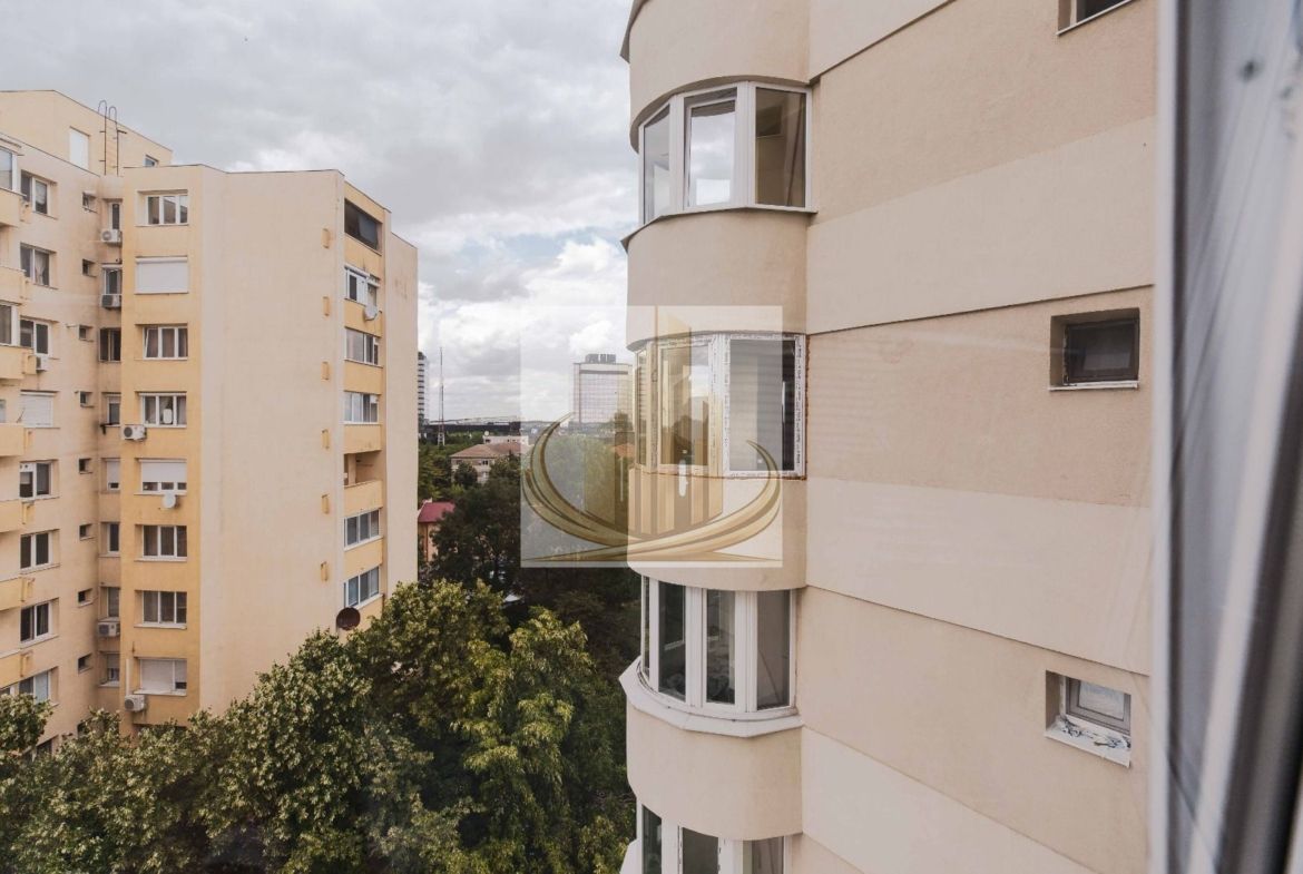 Apartament 4 camere Central 100mp 245000 euro