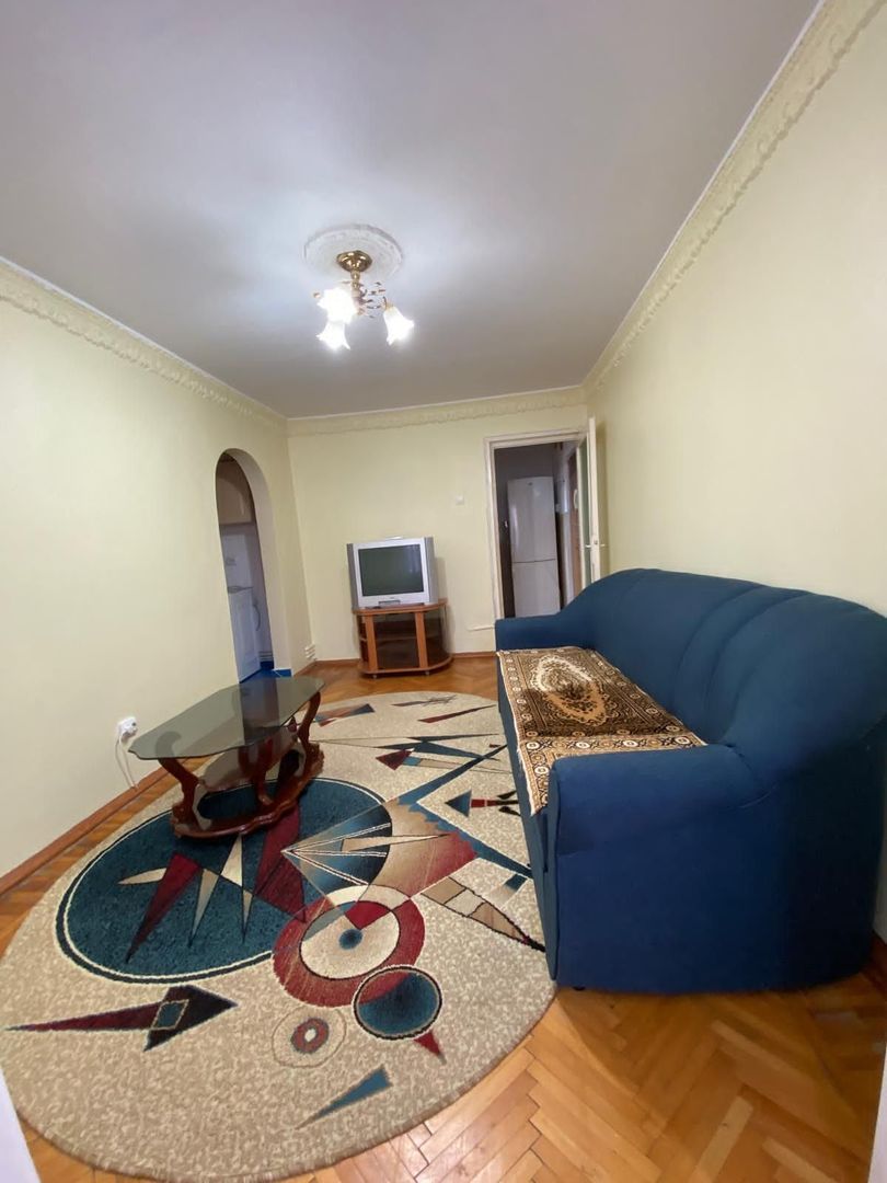 anBn-15123 De vanzare apartament cu 2 camere mobilat si utilat, Micro 38, etaj 3