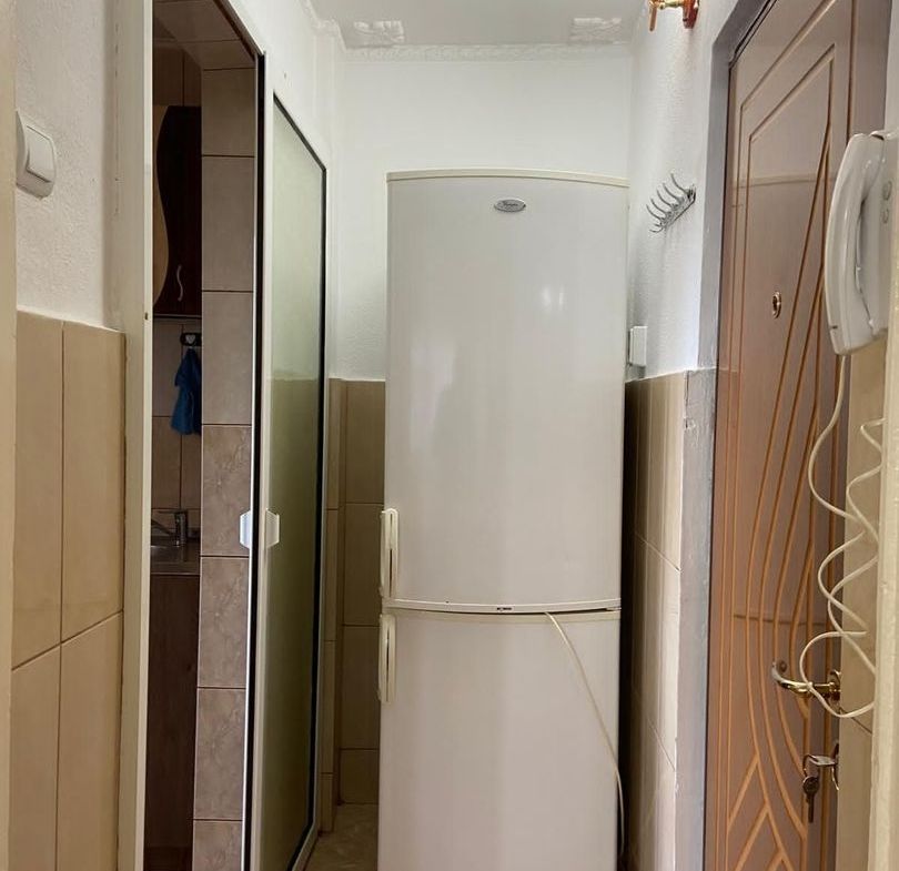 De vanzare apartament cu 2 camere mobilat si utilat, Micro 38, etaj 3