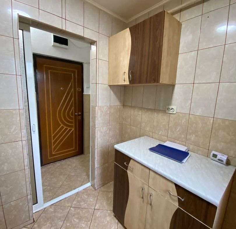 De vanzare apartament cu 2 camere mobilat si utilat, Micro 38, etaj 3
