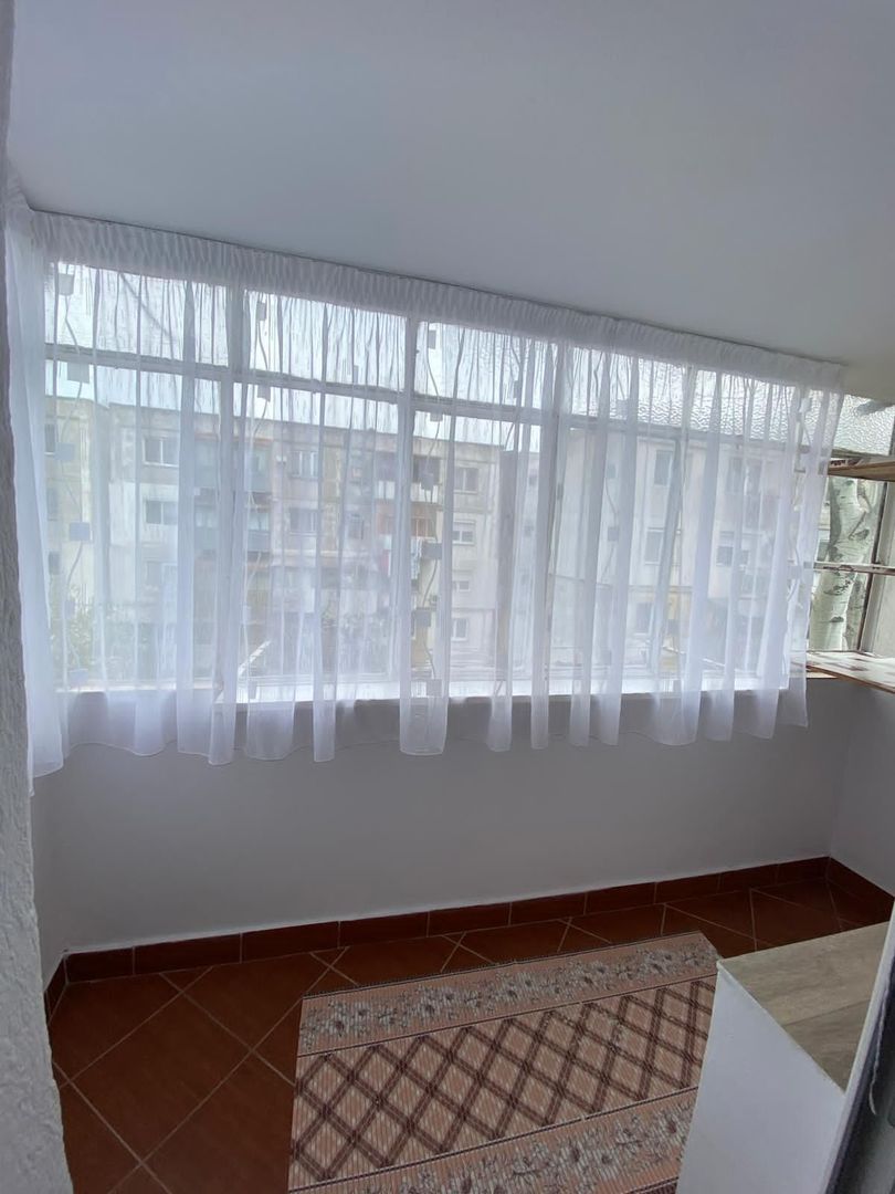 anBn-15131 De vanzare apartament cu 2 camere mobilat si utilat, Micro 38, etaj 3