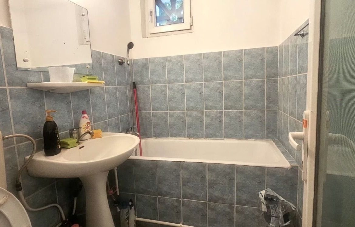 De vanzare apartament cu 2 camere, zona Nespalata, 72.000 euro