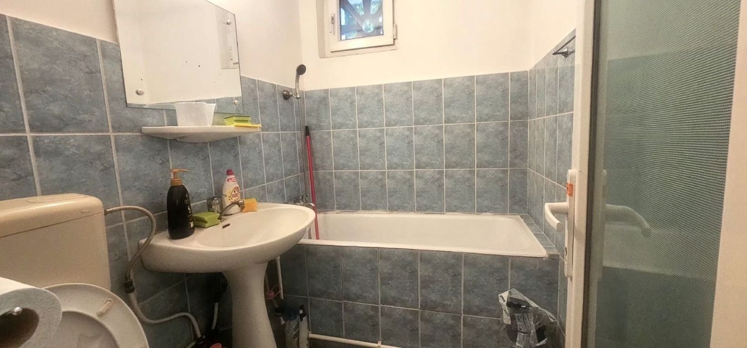 anBn-15205 De vanzare apartament cu 2 camere, zona Nespalata, 72.000 euro