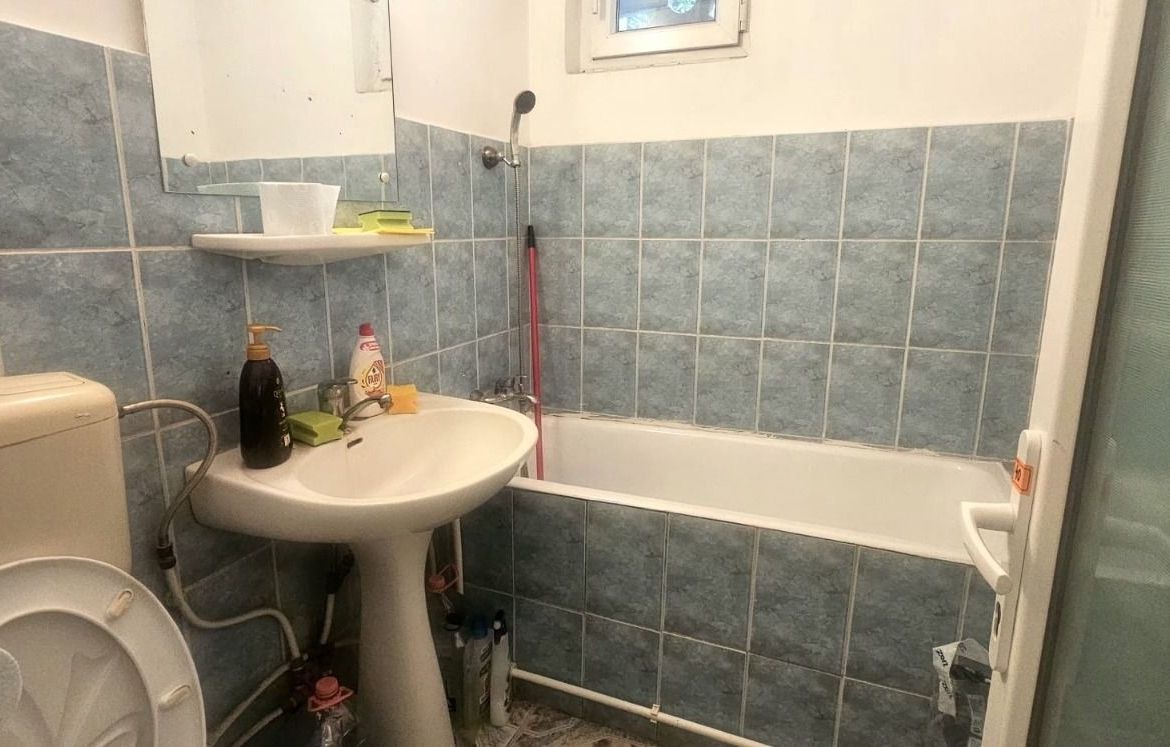De vanzare apartament cu 2 camere, zona Nespalata, 72.000 euro