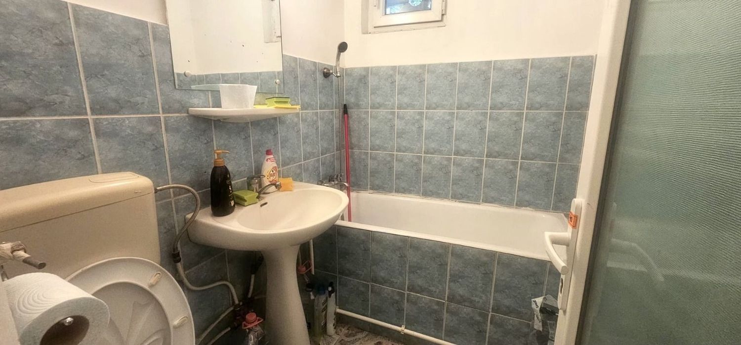 anBn-15206 De vanzare apartament cu 2 camere, zona Nespalata, 72.000 euro
