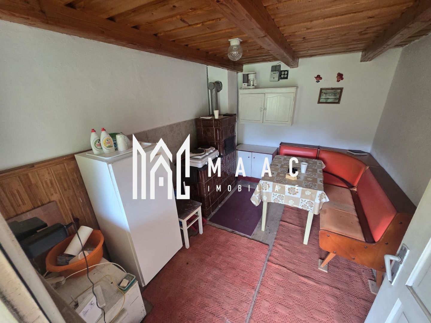 Casa de vacanta 1200 mp teren Valea Lotrioarei