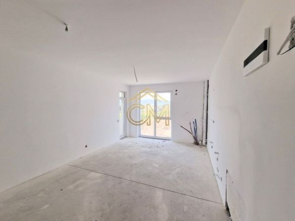 Aparatment 2 Camere-50MP-Etaj 1-Balcon-Selimbar - foto 2